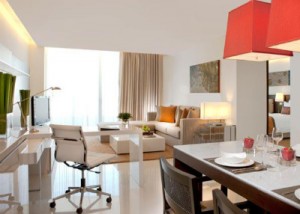 2-bedroom-suite-dining-area-ABS_1052