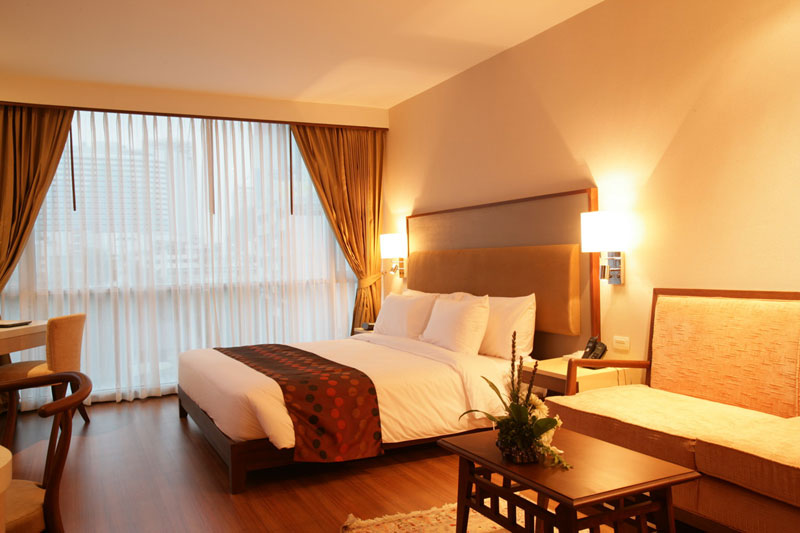 Adelphi Suites