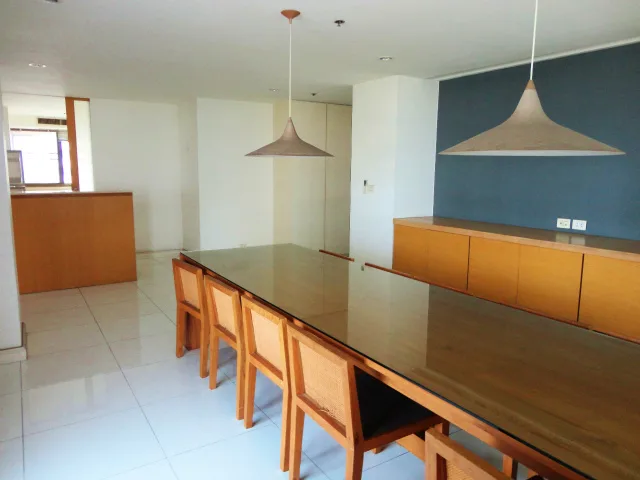 Promsuk Condominium