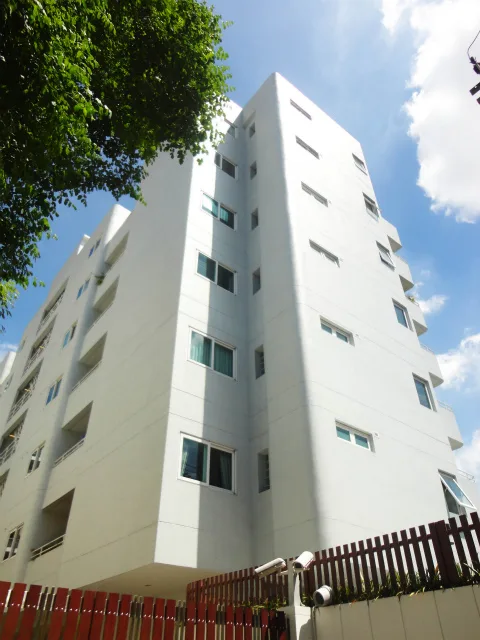 Tonson Court