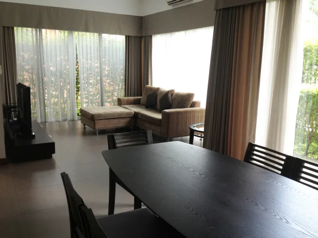 Baan Rom Yen