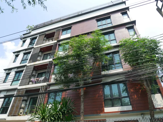 Thavee Yindee Residence