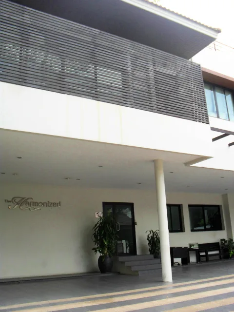The Harmonized Place