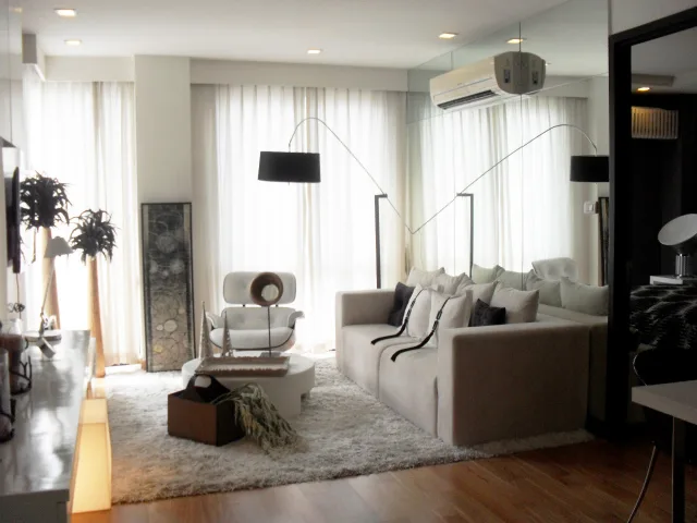 O2 Hip Condominium