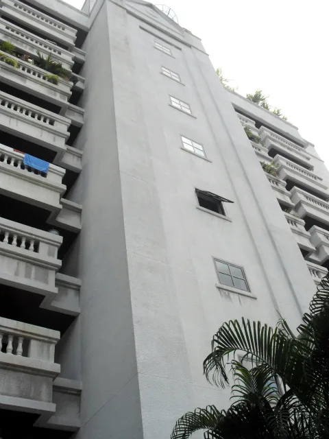 Crystal Ville Court