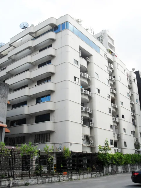 15 Suites Condo