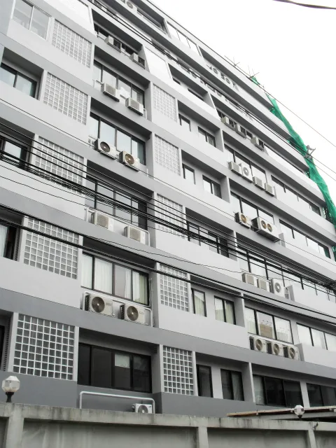 Ploenchit Terrace Condo