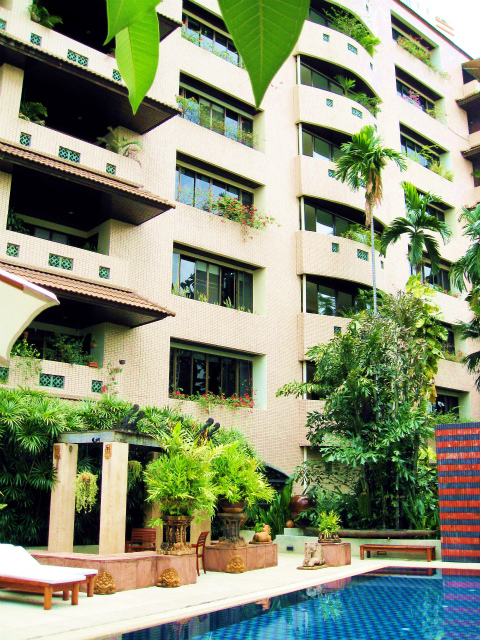 Raintree Village
